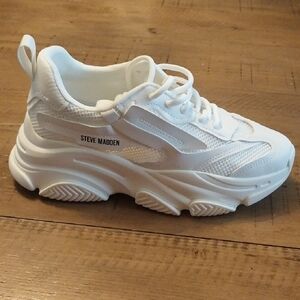 Steve Madden White Women's Sneakers